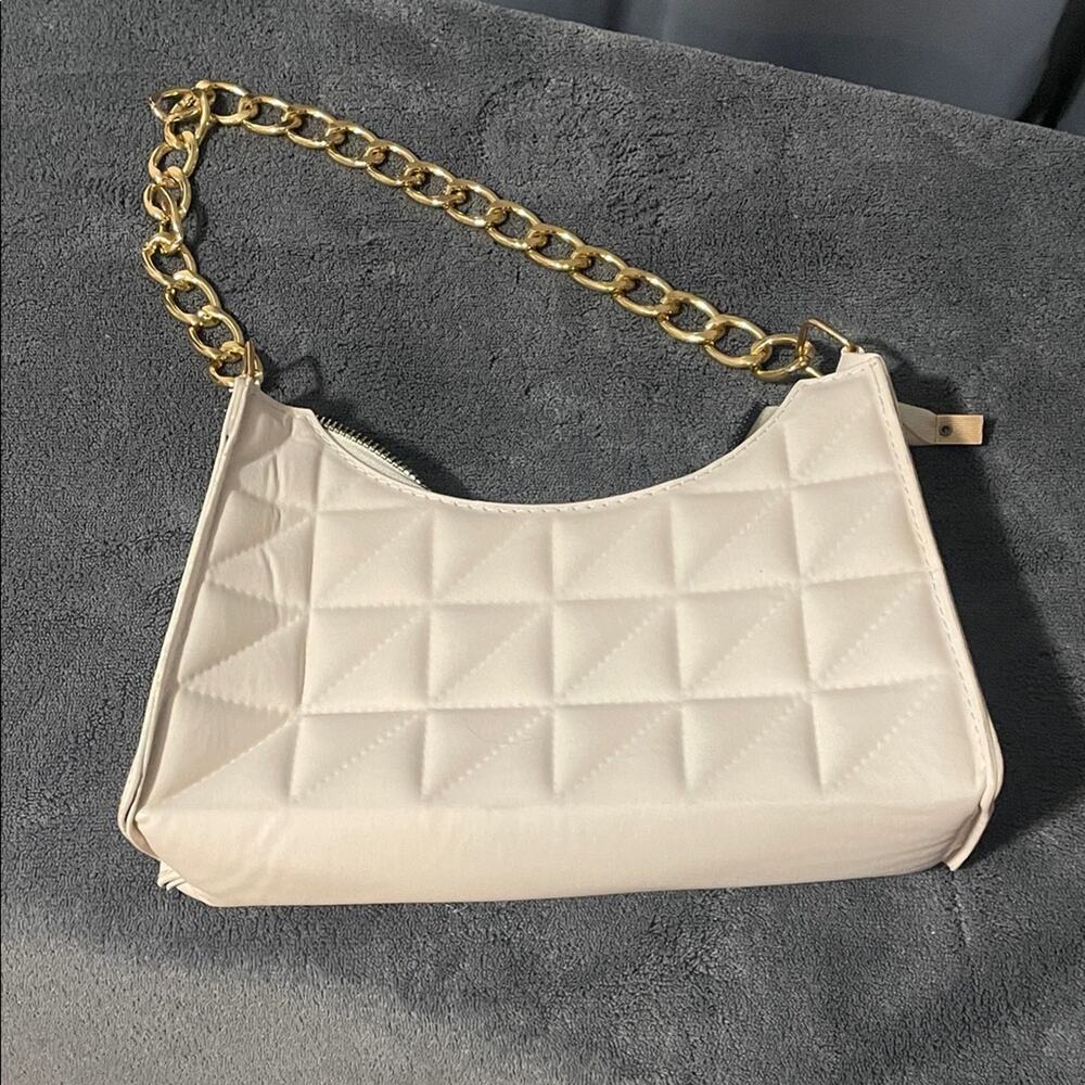 Chic Quilted White Shoulder Bag with Gold Chain NWOT